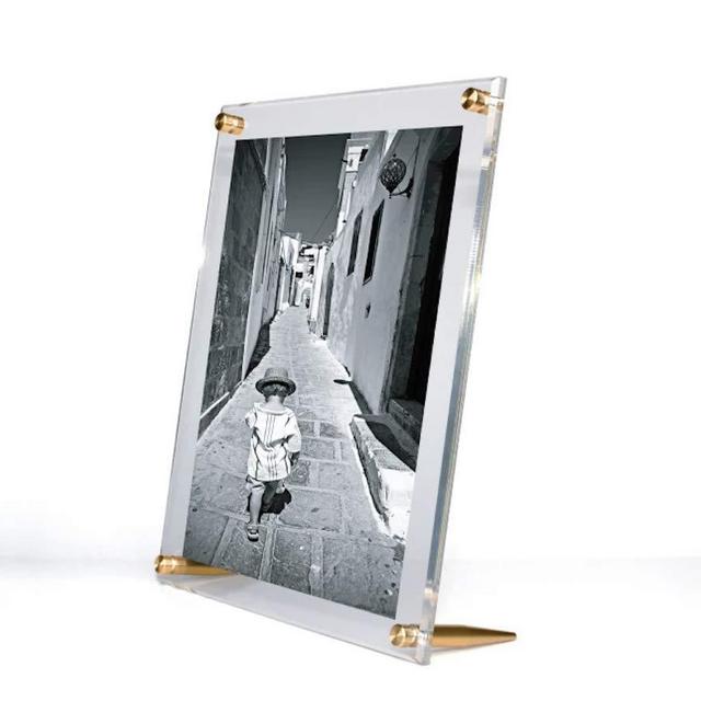 Wexel Art 10x12-Inch Diamond Polished Beveled Edge Framing Grade Acrylic Tabletop Floating Frame with Gold Hardware for 8x10-Inch Art & Photos
