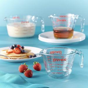 Pyrex 2 Piece Glass Measuring Cup Set