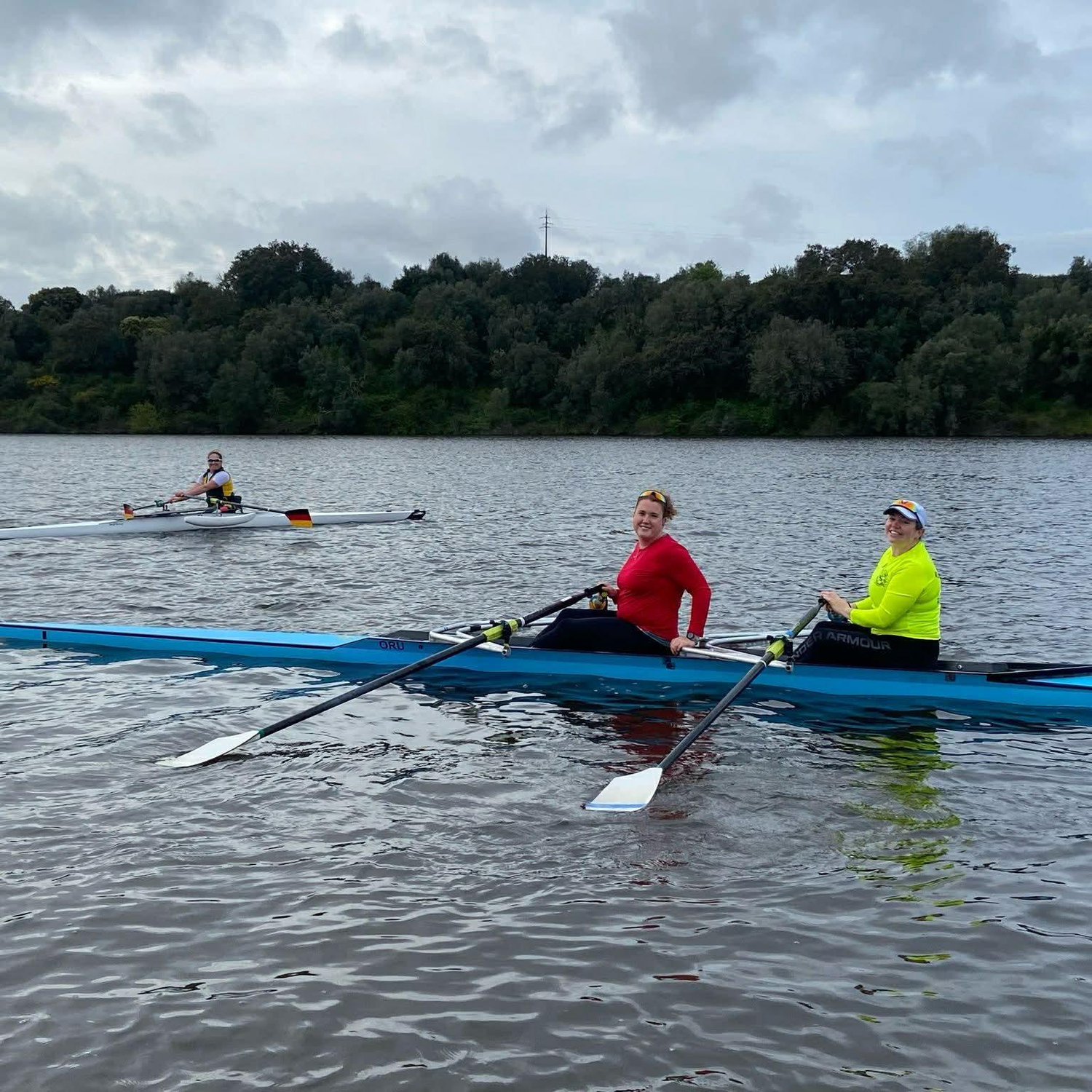 The couple that rows together stays together!