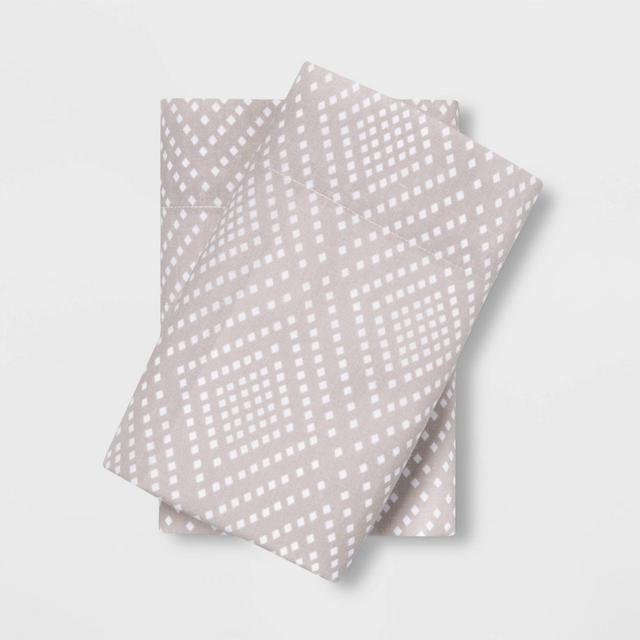 Standard Easy Care Printed Pillowcase Set Geo Chevron - Room Essentials™