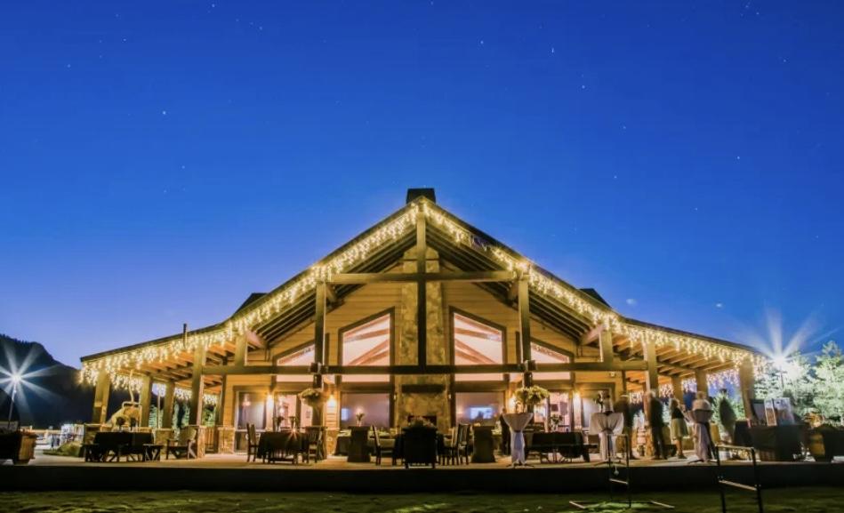 The Wedding Website of Alexa Hall and Ben Zych