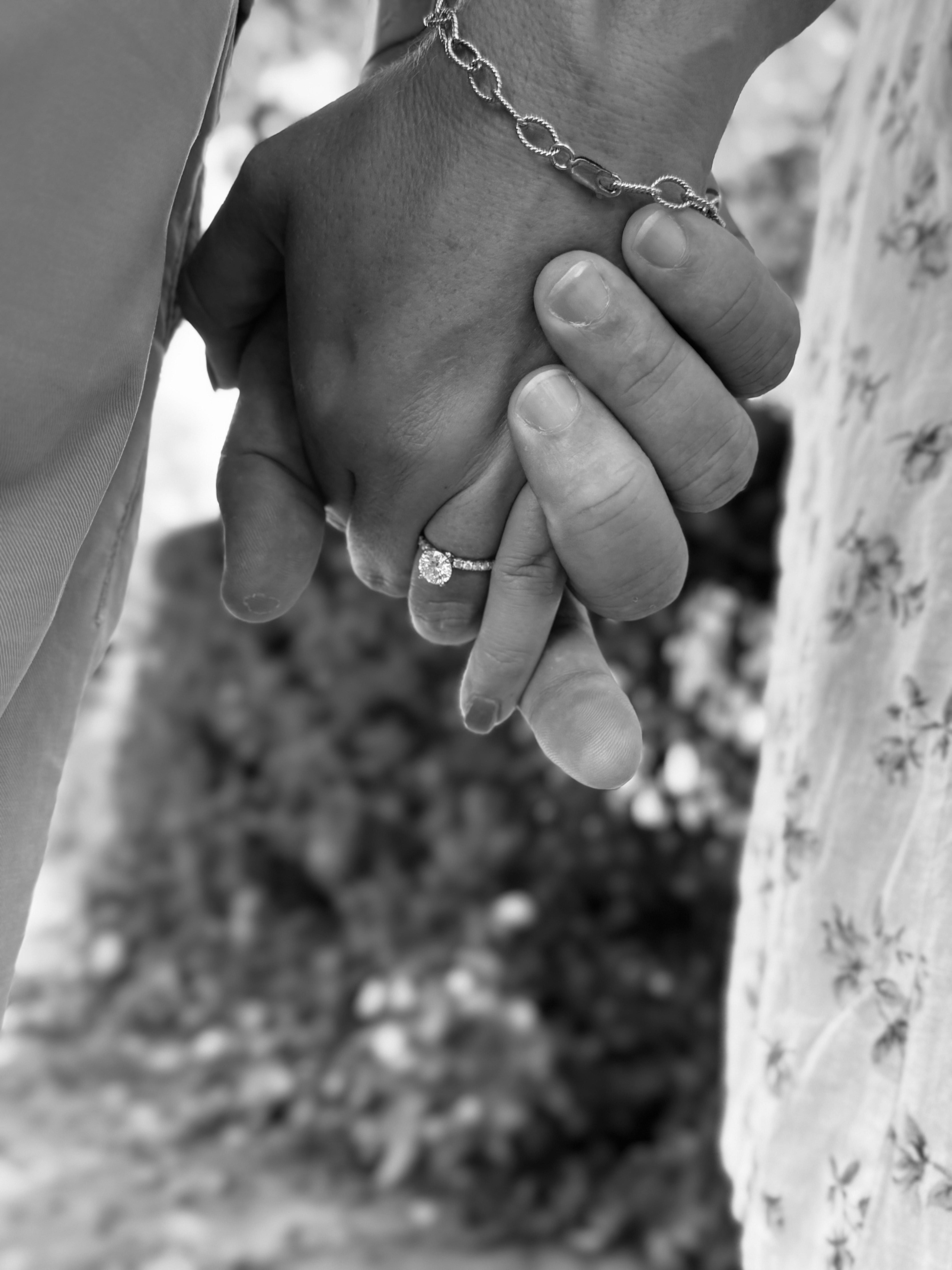 The Wedding Website of Robert Anthony Munné Jr and Laura Jean Reagan