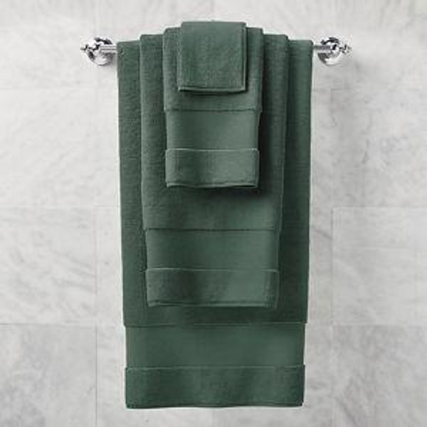 Frontgate Resort Collection Bath Towel in Pine