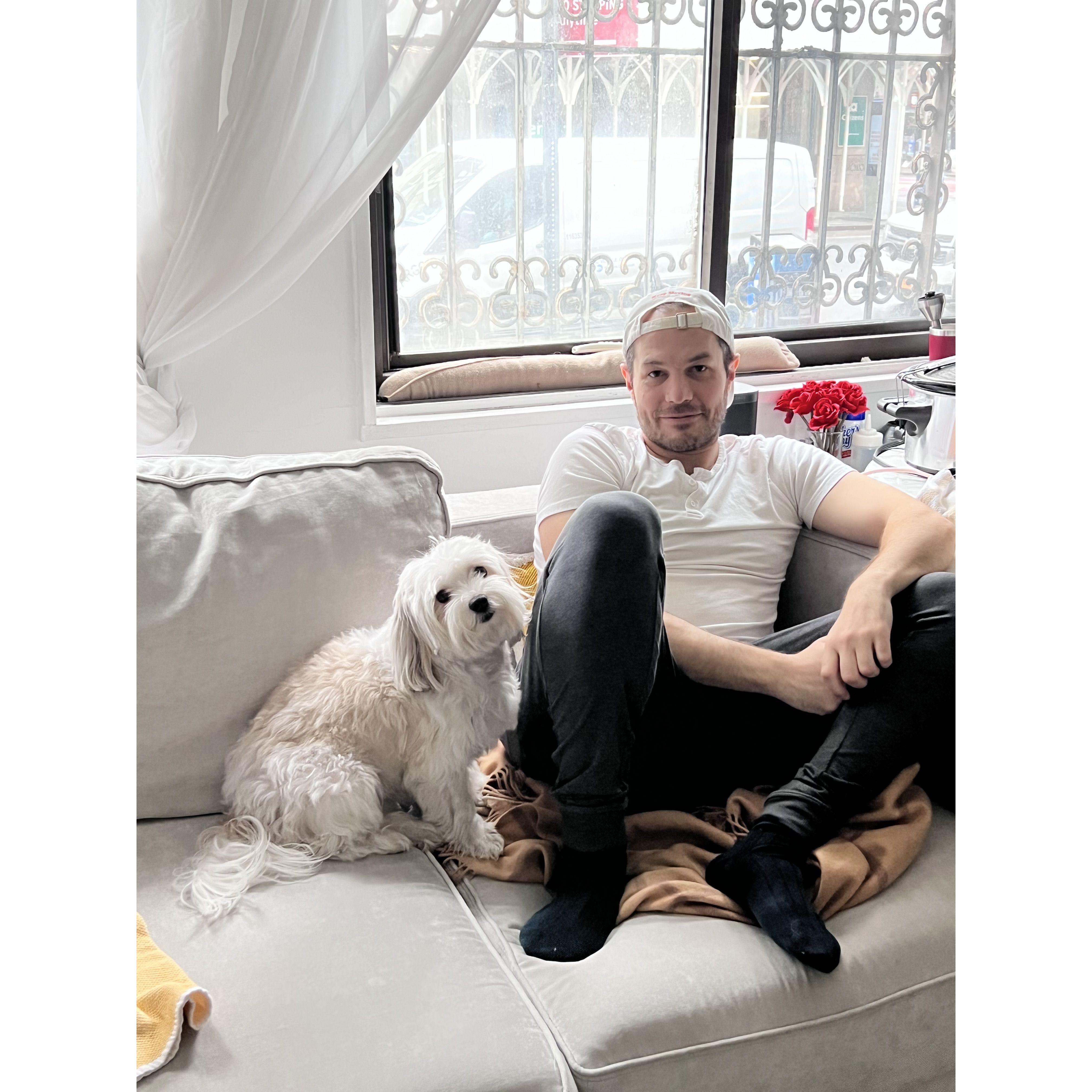 That rule about Gracie not being allowed on the couch? Yeah, these two say rules don't apply when you're this attractive.