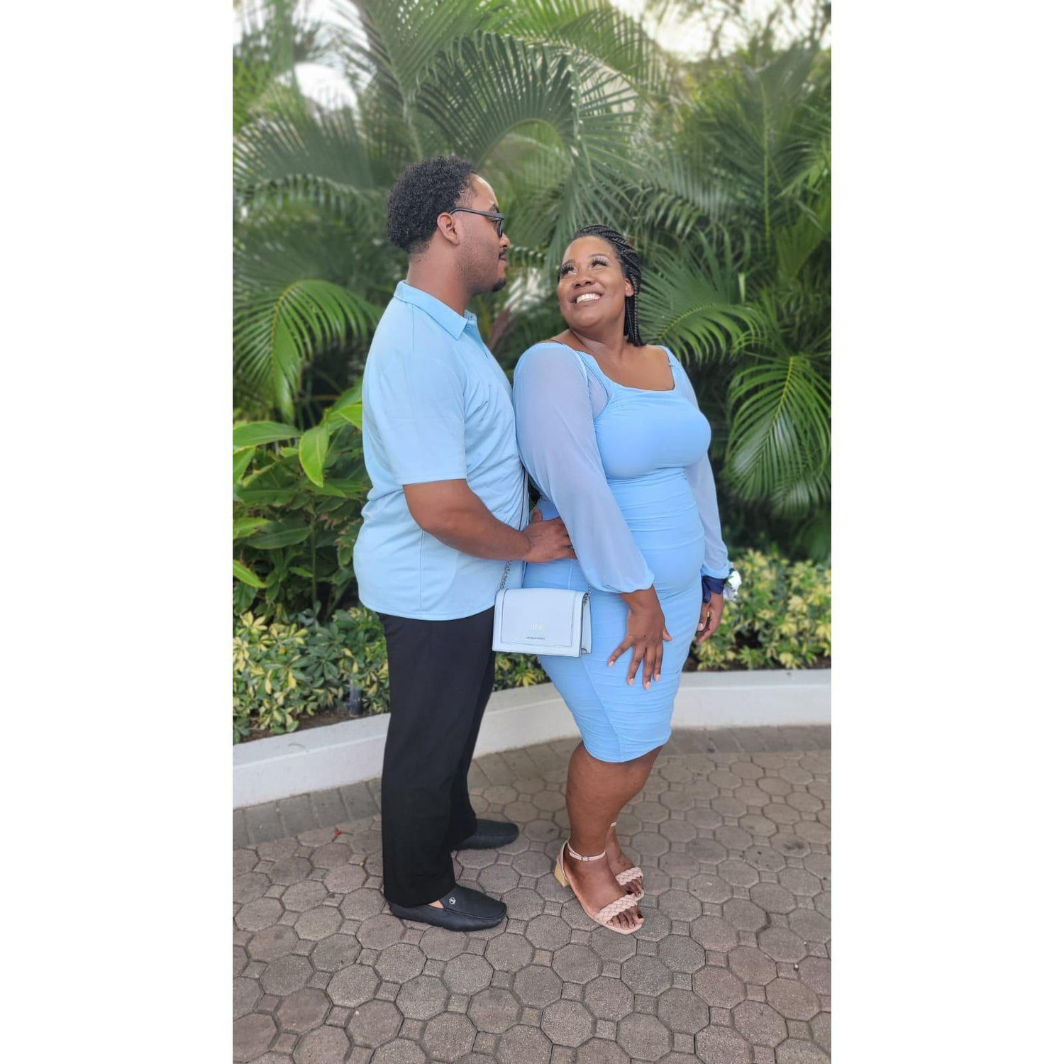 Robert set out to plan a surprise proposal that would take Deshanaye’ s breath away. The family embarked on their first vacation together, traveling in luxury to Cabo San Lucas, Mexico.