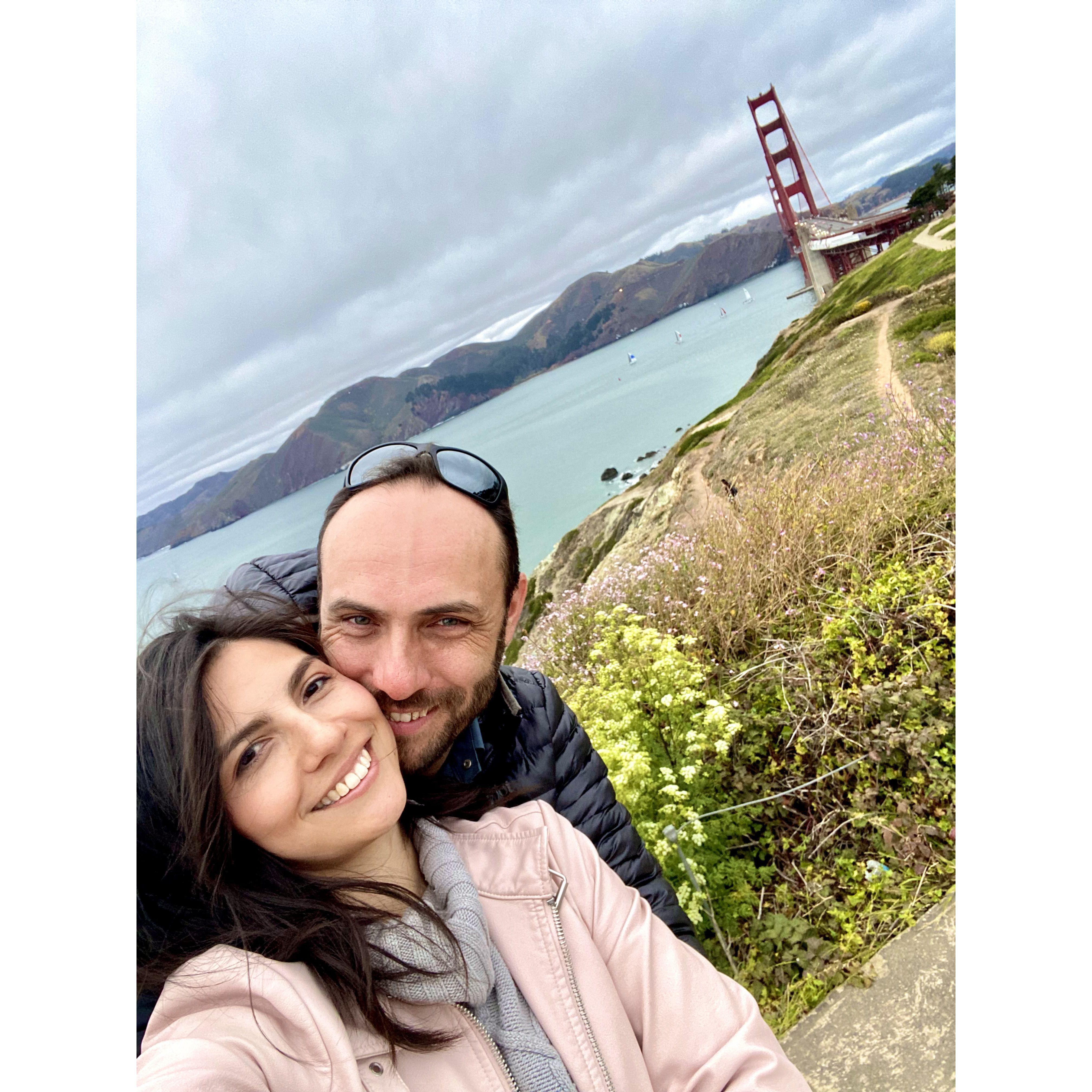 Off course, a picture of us with the Golden Gate behind.