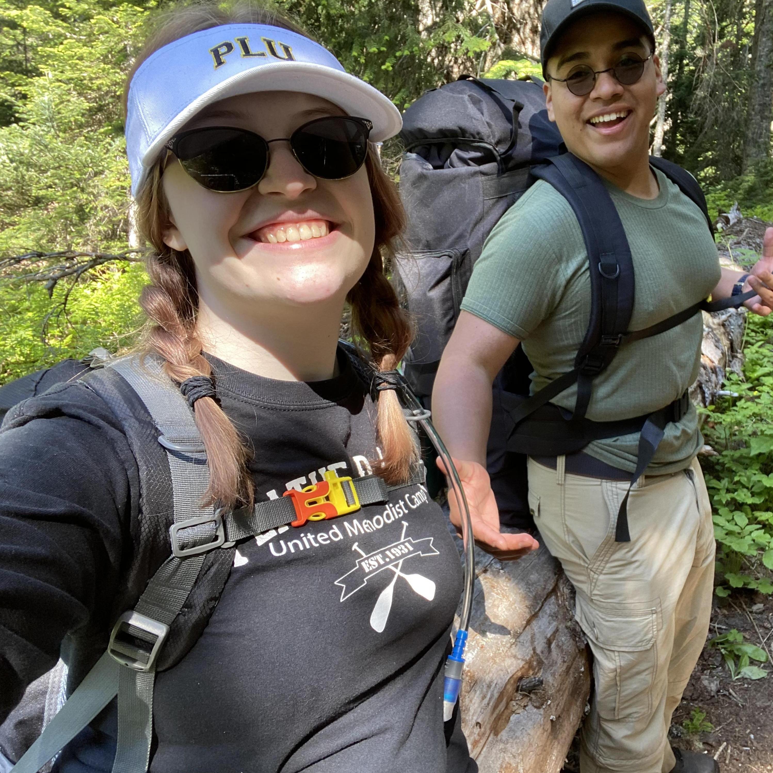 Our hike to Jade Lake.
Nuestra caminata al lago Jade.