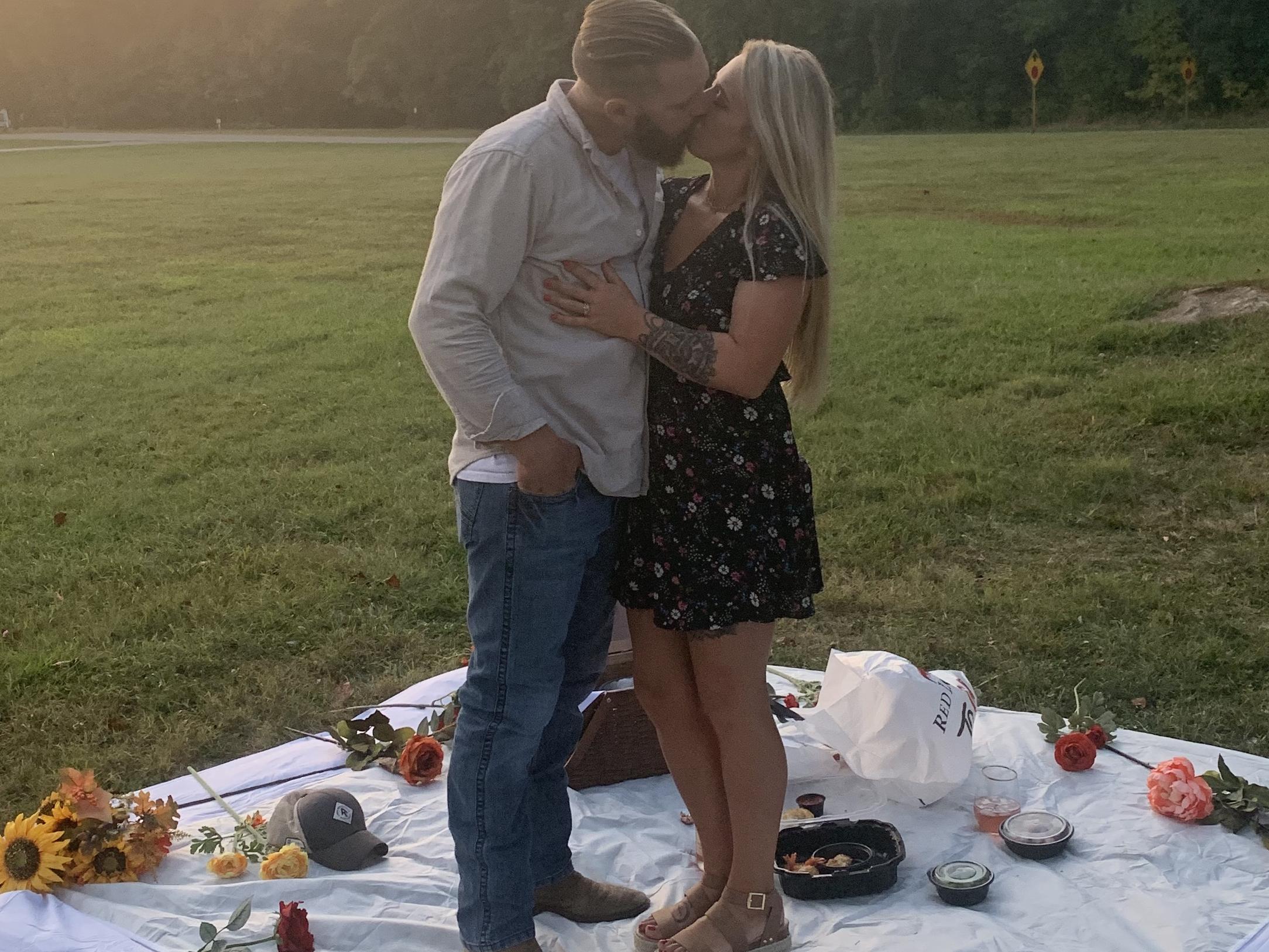 The Wedding Website of Jocie Appleman and Dillon Winland