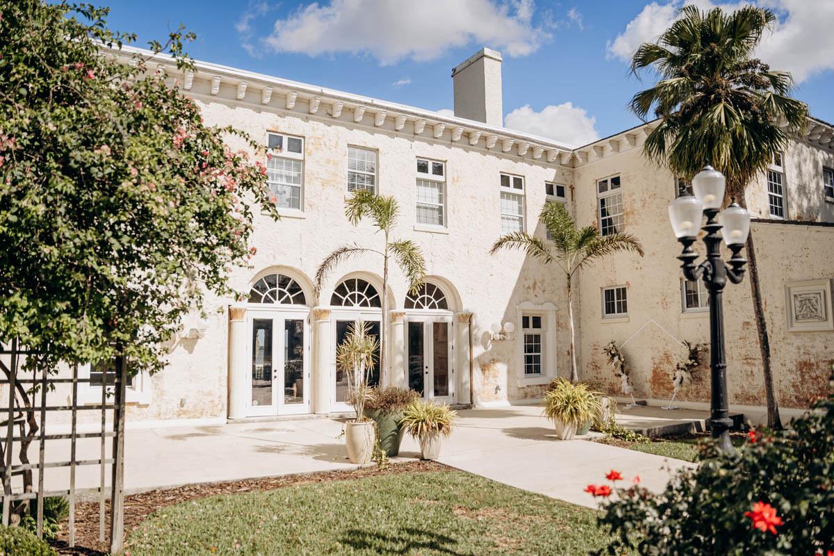 The Wedding Website of Marilyn Rosana Marin and Antonio Figueroa III