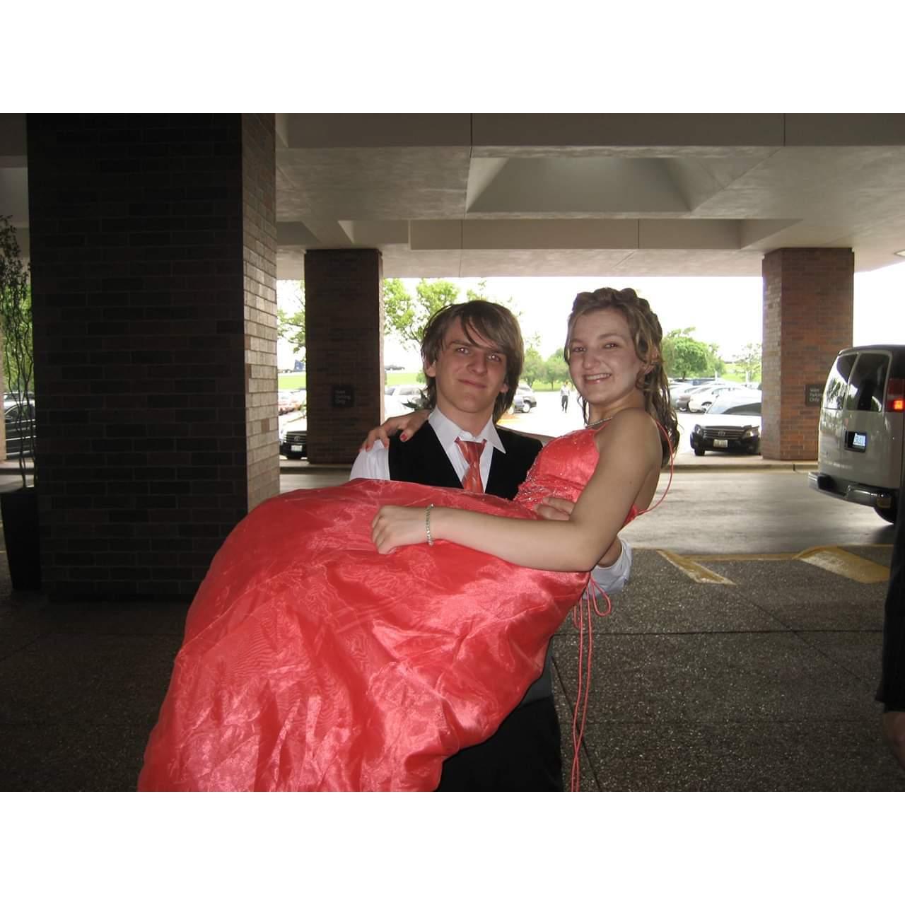 Jeff and Michelle at prom in 2007.