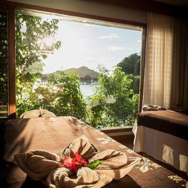 60-Minute Couples Massage