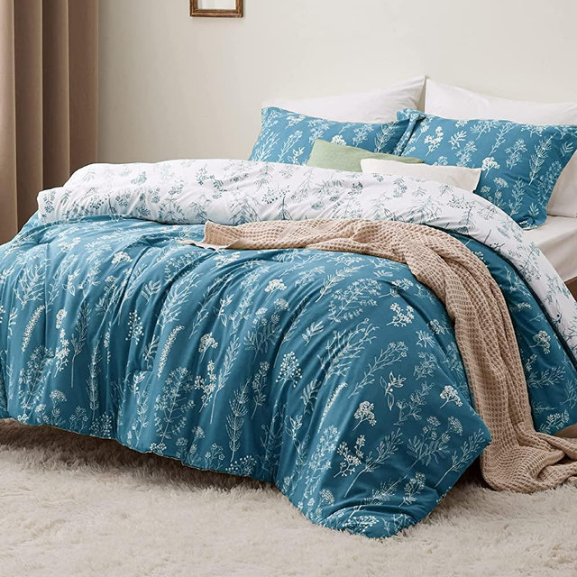 Bedsure King Comforter Set - Teal Blue Comforter, Cute Floral Bedding Comforter Sets, 3 Pieces, 1 Soft Reversible Botanical Flowers Spring Comforter and 2 Pillow Shams