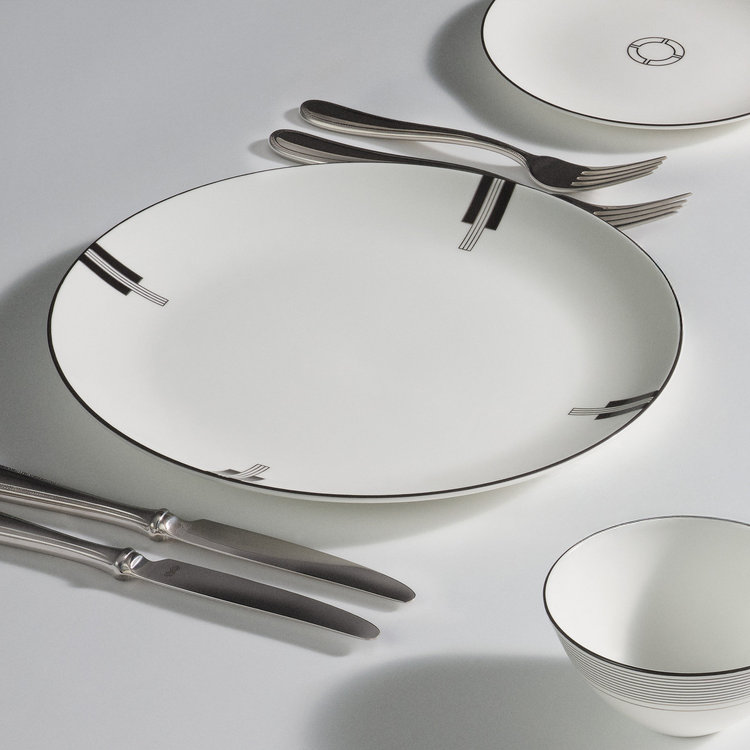 Vera Wang, Luxe Graphite Dinner Plate | Zola