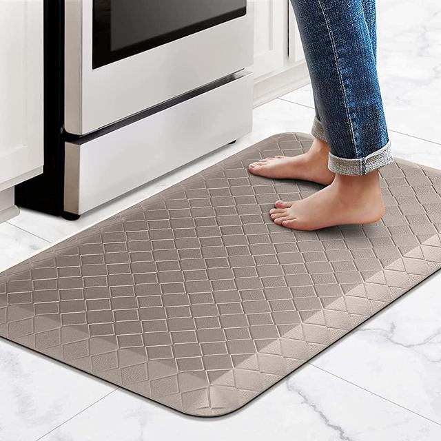 HappyTrends Kitchen Runner Rugs Anti-Fatigue mats - 3/4 Inch Thick Non Slip Waterproof Ergonomic Comfort Mat for Kitchen, Floor Home, Office, Sink, Laundry (17.3"x 28",Khaki)