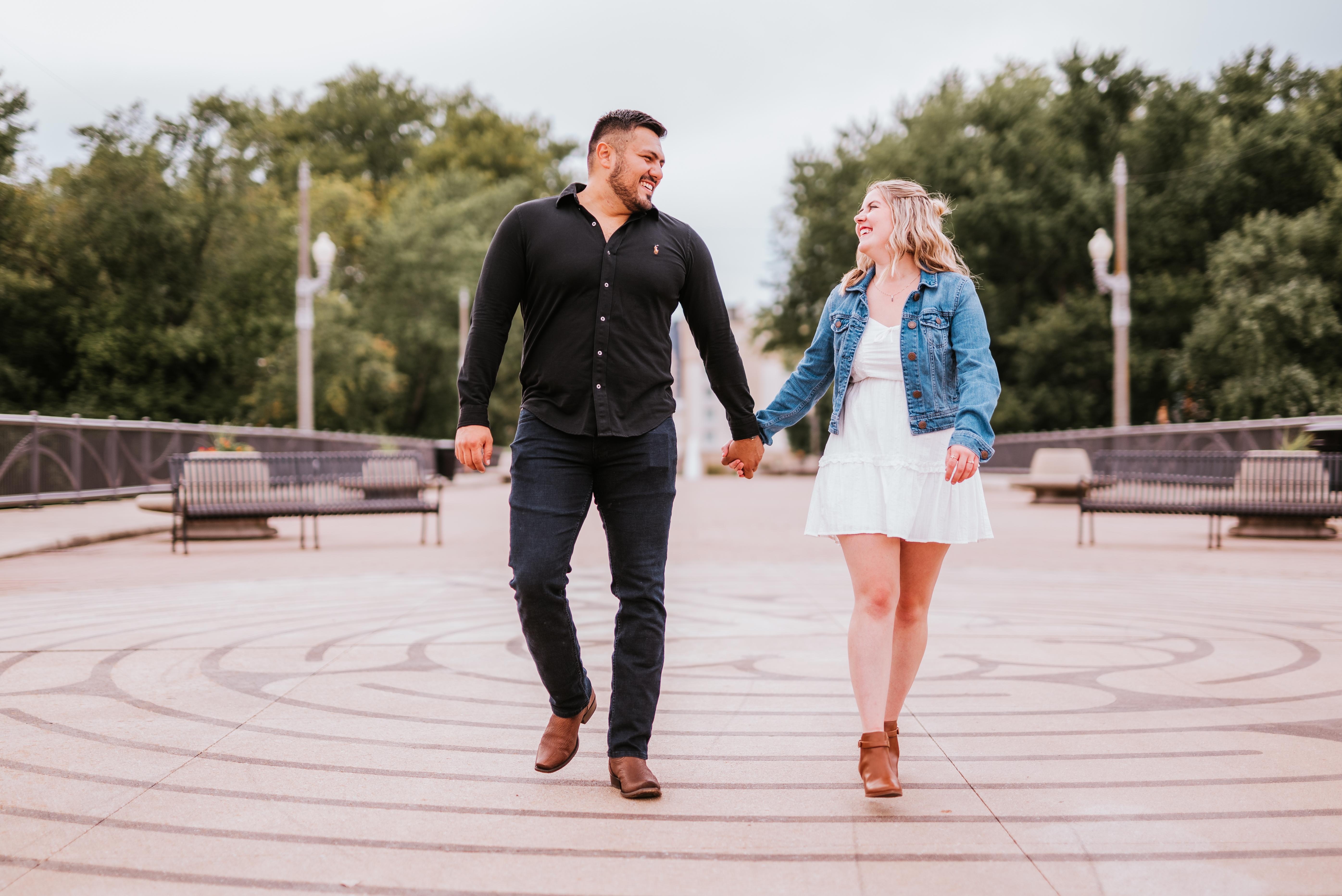 The Wedding Website of Alejandro Rojas and Katie McKinney