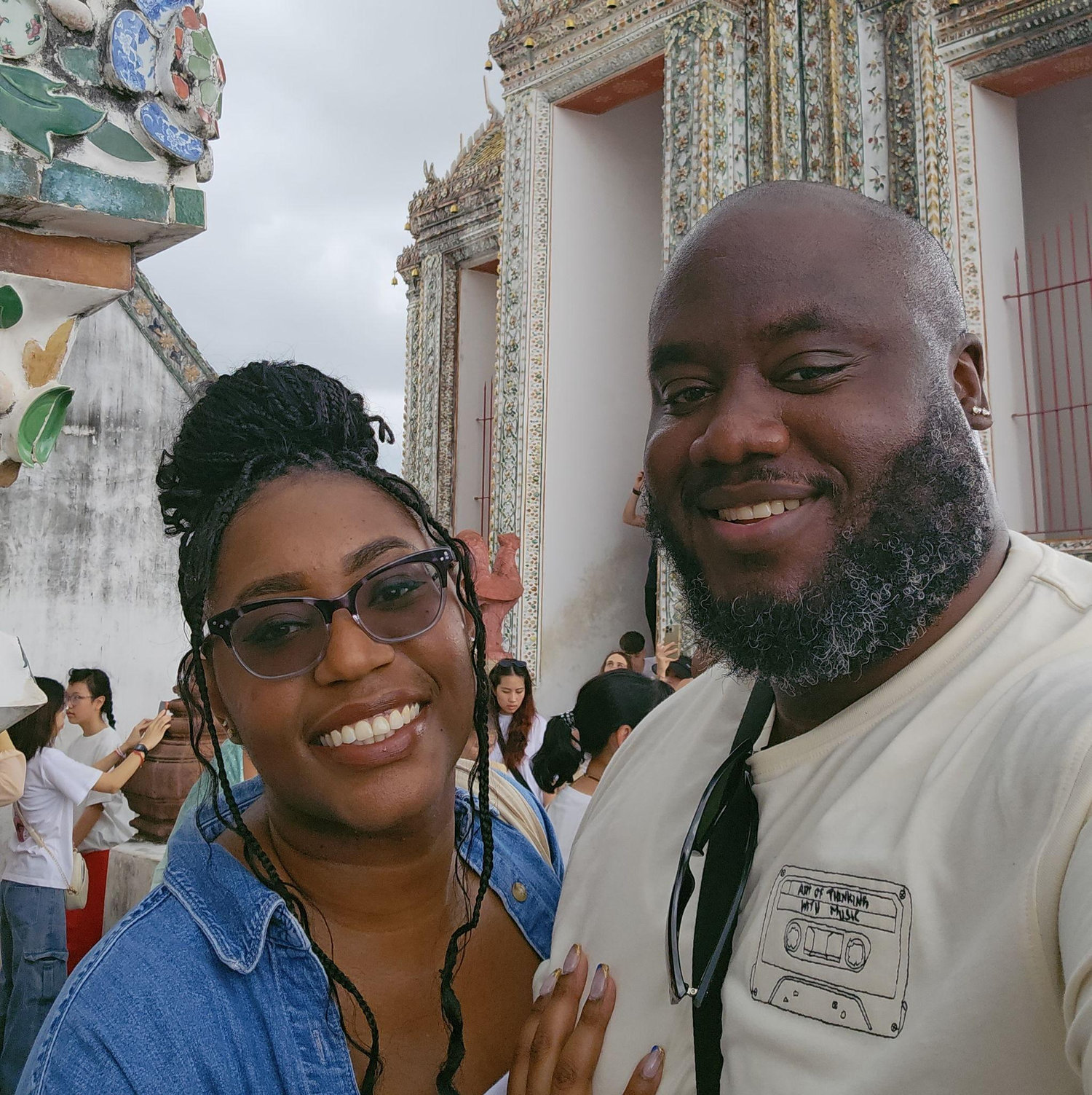 Temple hopping in Thailand #watarun