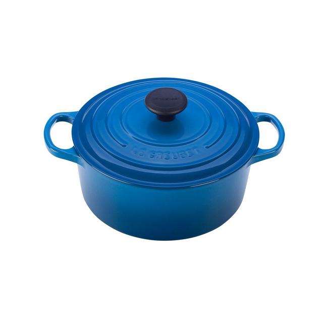 Le Creuset Signature 4.5-Quart Round French Oven