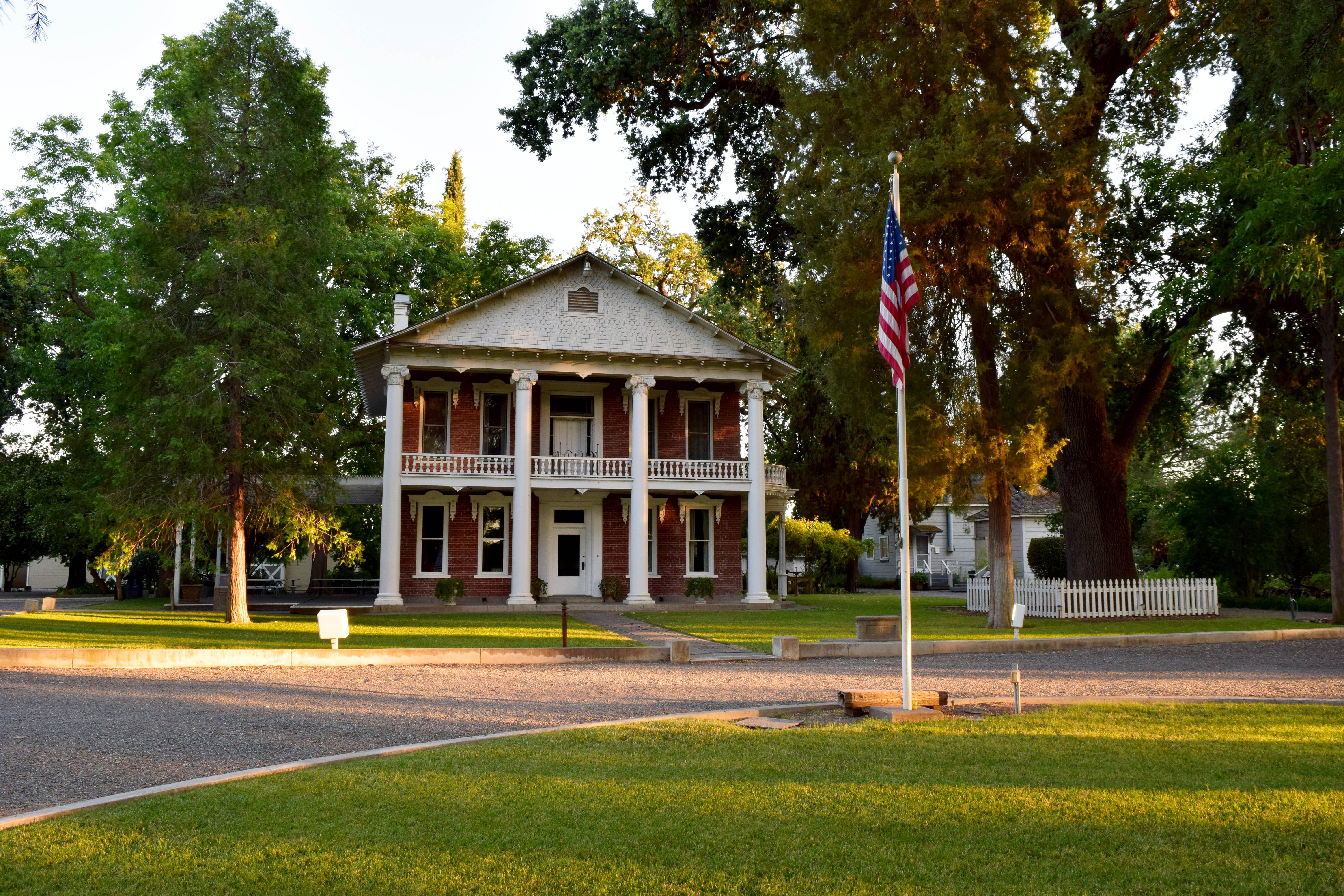 The Wedding Website of Claire LeBlond and Robby Beard