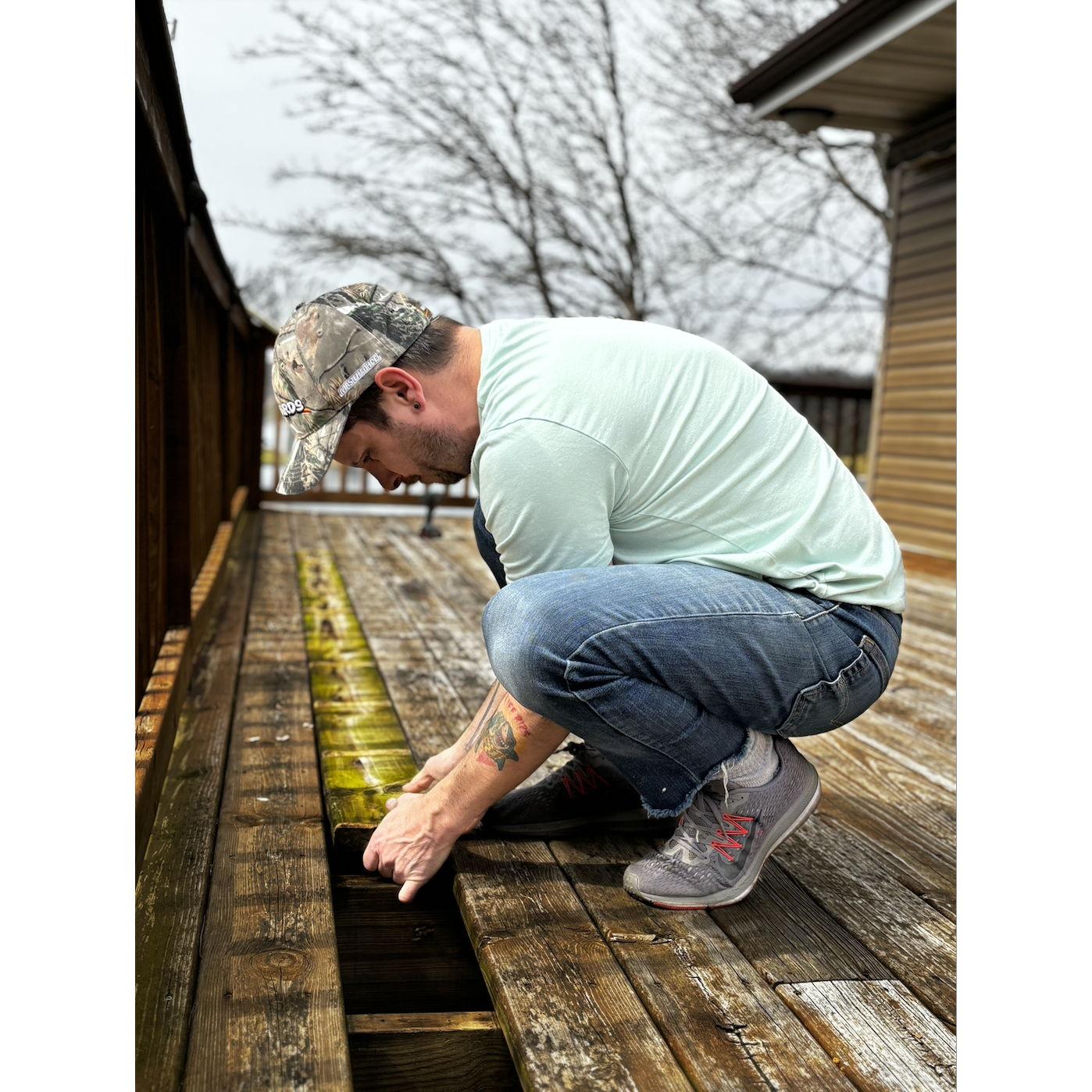 We have the great privilege to get married at the Buchholz' Lakehouse. Jimmy has spent decades watching his parents transform homes & this is the 1st time he's getting in on the action! <3 //Jan '24