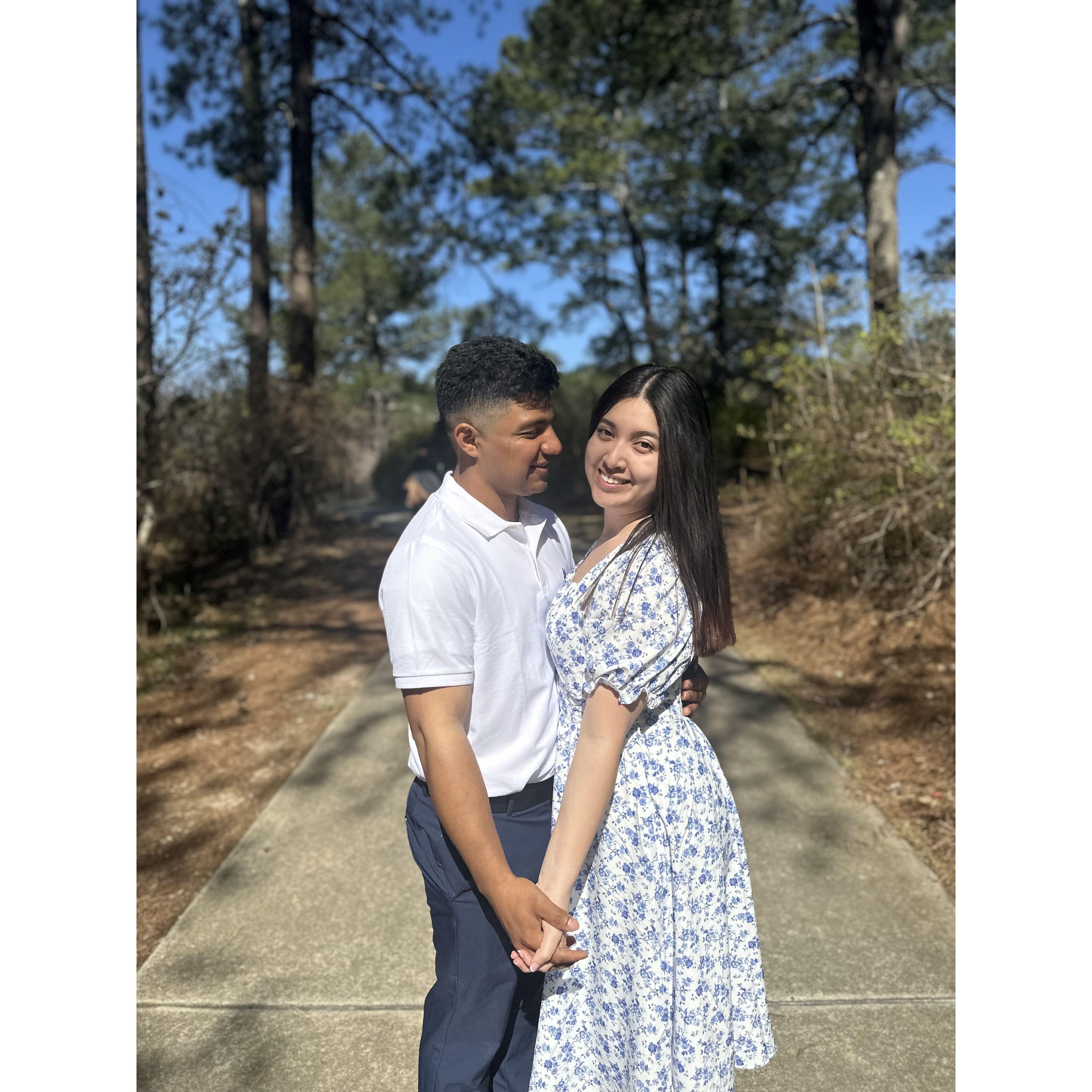 "Ahora, pues, permanecen estas tres virtudes: la fe, la esperanza y el amor. Pero la más excelente de ellas es el amor."
1 Corintios 13:13