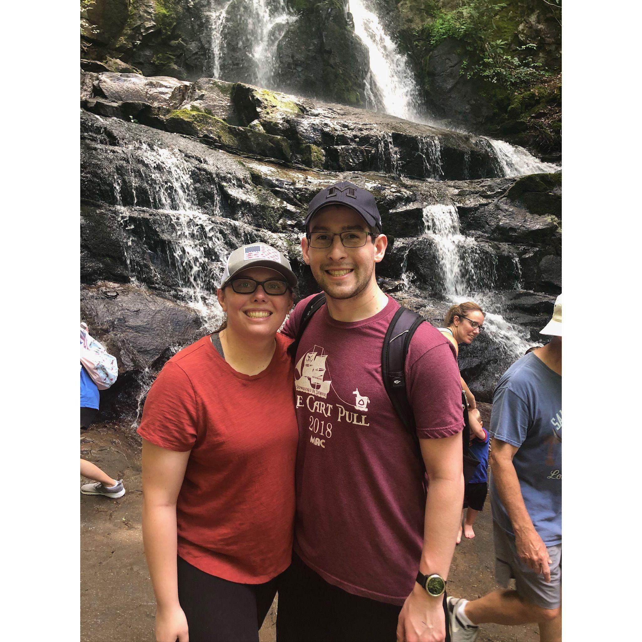 2020 - After moving Jessi to her new job in Virginia, we stopped by Gatlinburg for the Hill family reunion and the Smoky Mountains.