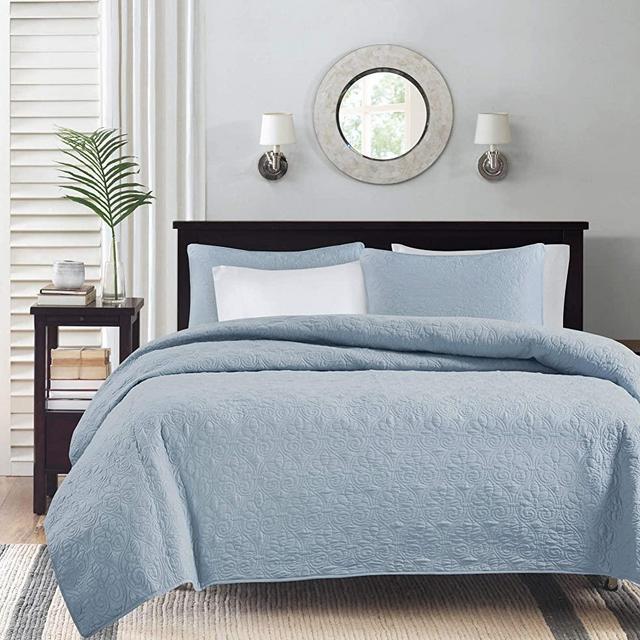 Madison Park Quebec Quilt Set - Luxurious Damask Stitching Design Anti-Microbial, Cotton Filled Lightweight Coverlet Bedspread Bedding, Shams, Full/Queen, Blue 3 Piece