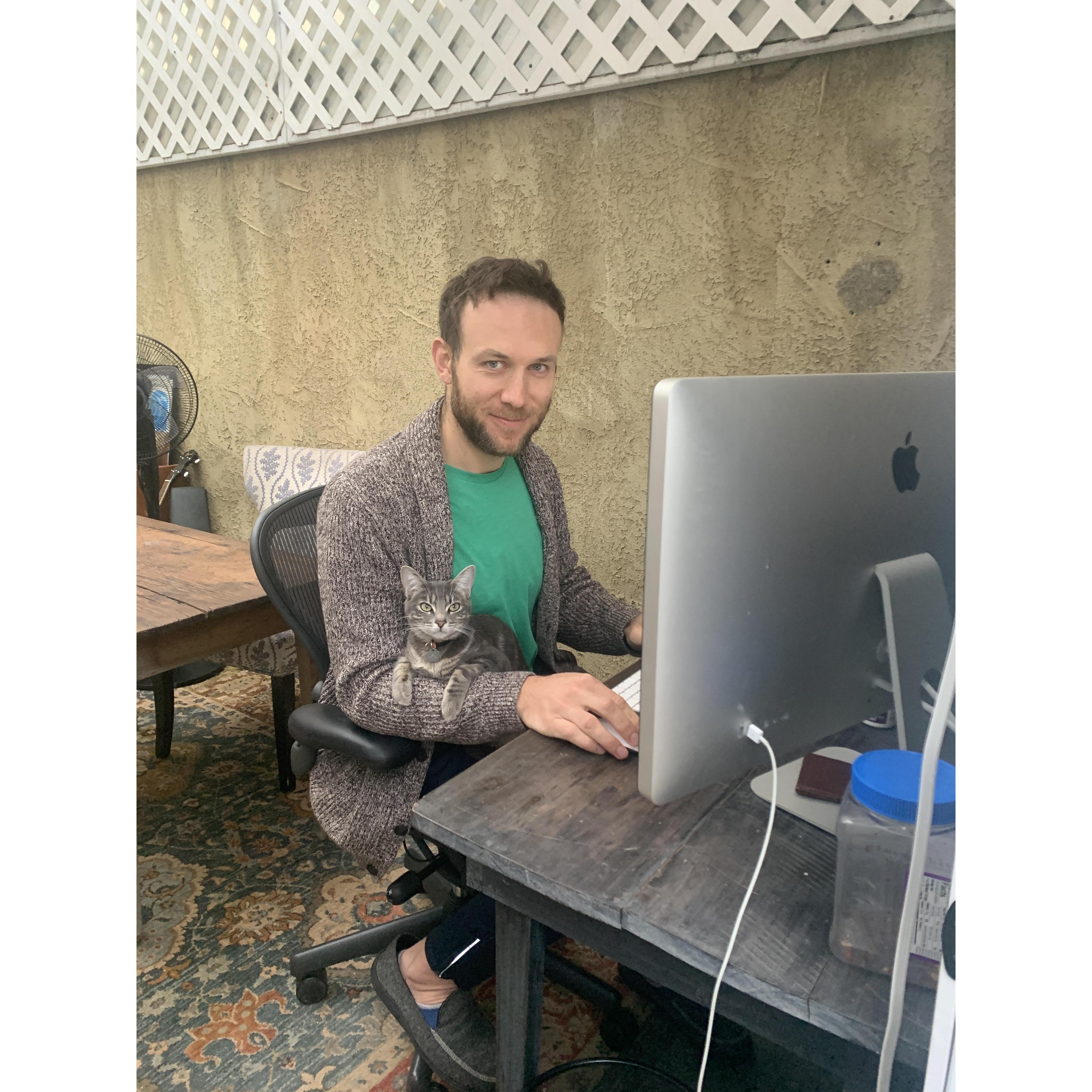 Morgan's California Office, al fresco
•
THE SHE SHED
OCEAN PARK, CA 2021