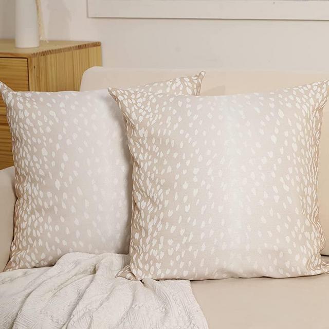 THOVSMOON Antelope Pillow Covers 18x18 Inch Set of 2 Animal Farmhouse Decorative Throw Pillow Covers Linen Square Cushion Case for Home Sofa Couch Bedroom Car Decoration(Beige, 18"x18")