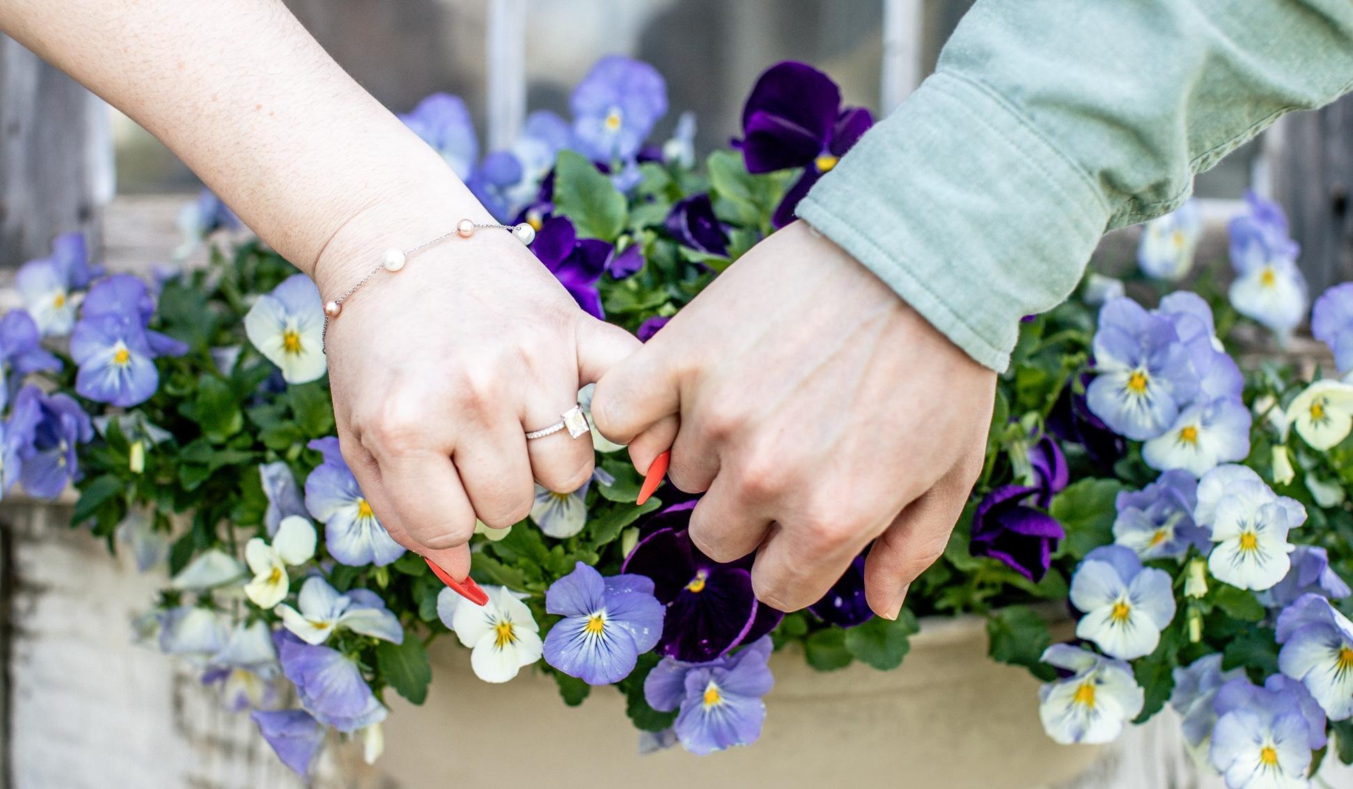 The Wedding Website of Starlet Amanda Smith and Dembee Sandgaa