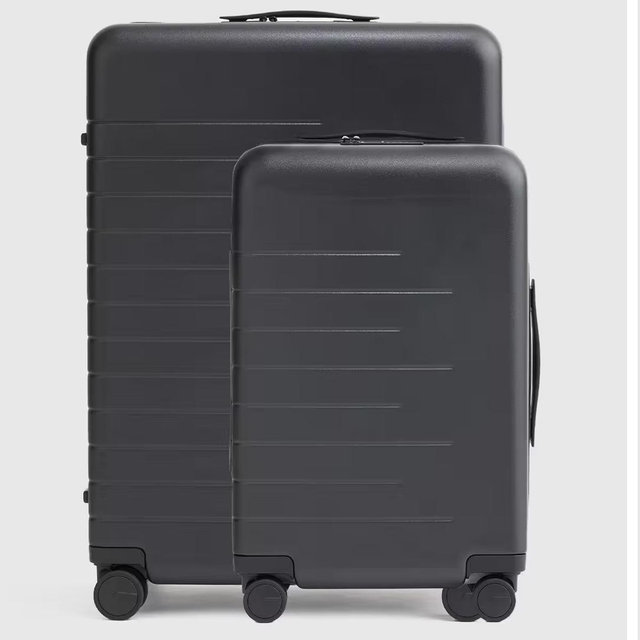 Carry-On & Large Check-In Suitcase Set - Black
