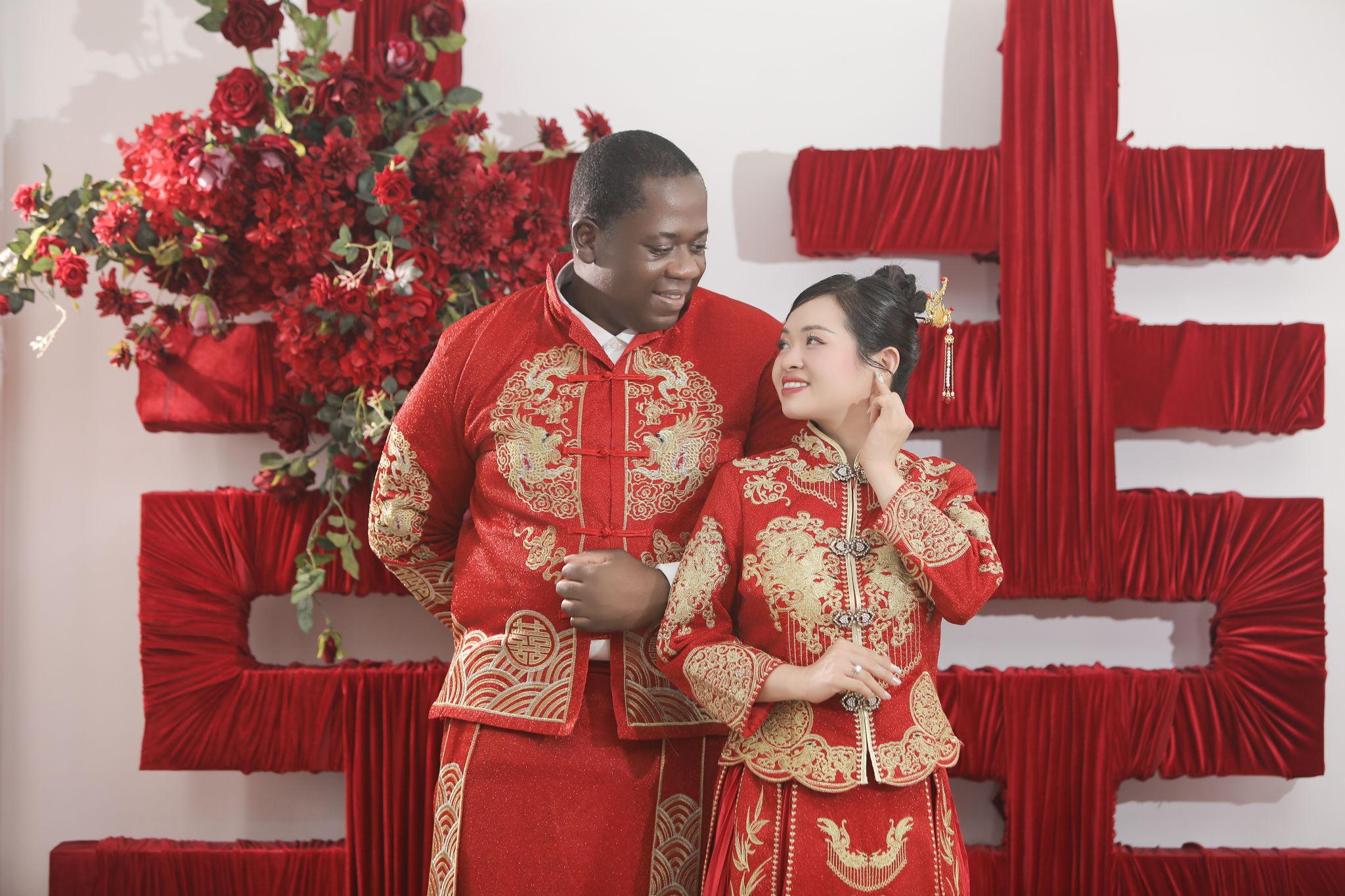 The Wedding Website of Thanh Ngo and John Onori