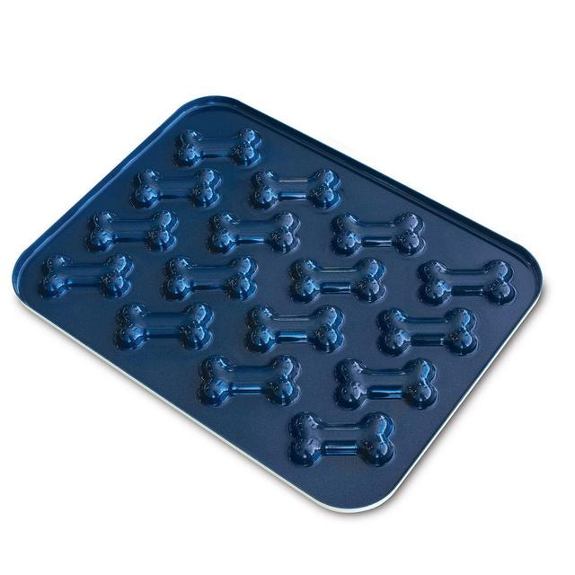 Puppy Love Treat Pan and Dog Treat Mix Set
