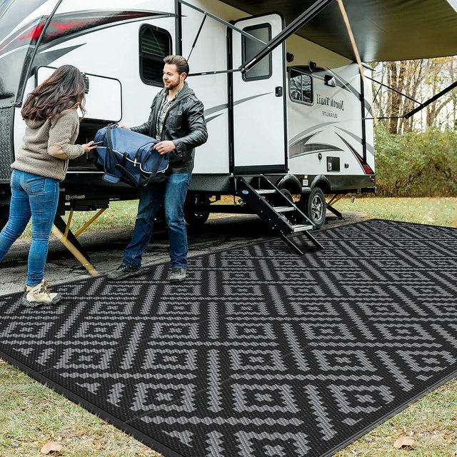 GENIMO Outdoor Rug Waterproof, 10' x 20' Reversible Plastic Straw Rug, Lightweight Large RV Camping Mat for Patio, Deck, Camper, Balcony, Backyard, Picnic, Black & Gray