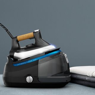 Ultimate Steam Pro High-Pressure Steam Station DG8668U1