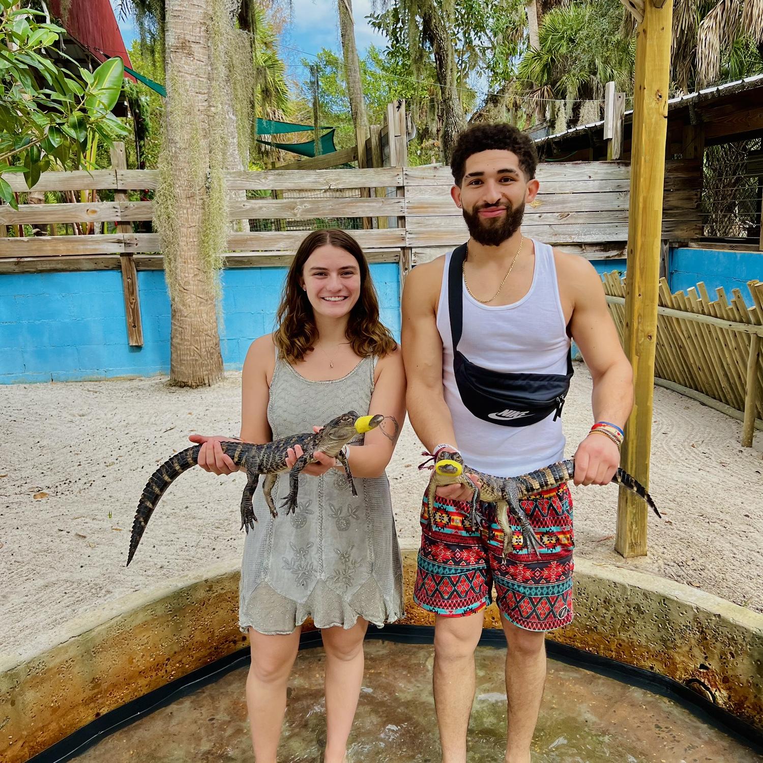 Bailey’s first time visiting Ronny’s family in Florida!