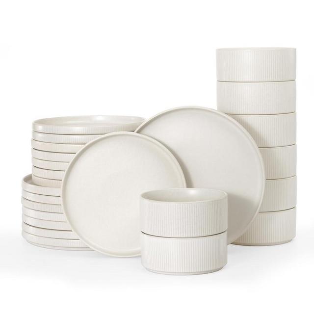 Famiware Star Dinnerware Sets, Plates and Bowls Set for 8, 24 Piece Dish Set, Full Glaze Matte White