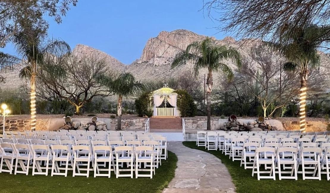 The Wedding Website of Mari Fimbrez and Javi LaMadrid