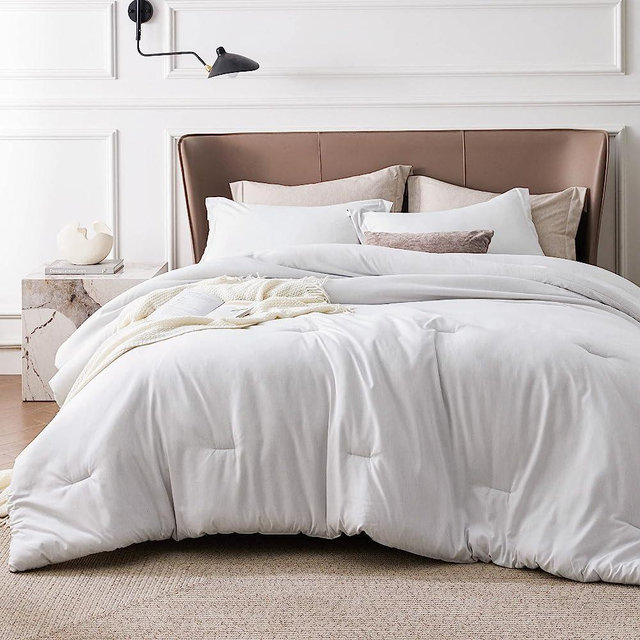 Bedsure California King Comforter Set - Ivory White Comforter Cal King Size, Soft Bedding for All Seasons, Cationic Dyed Bedding Set, 3 Pieces, 1 Comforter (104"x96") and 2 Pillow Shams (20"x36"+2")