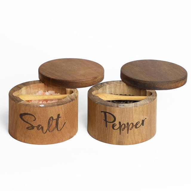 LBEMEY Acacia Wood Spice Box with Swivel Cover for Kitchen Countertop,Salt Keeper with Built-in Spoon,Modern Farmhouse Kitchen Decoror for Storing Seasonings (Labeled Salt & Pepper)