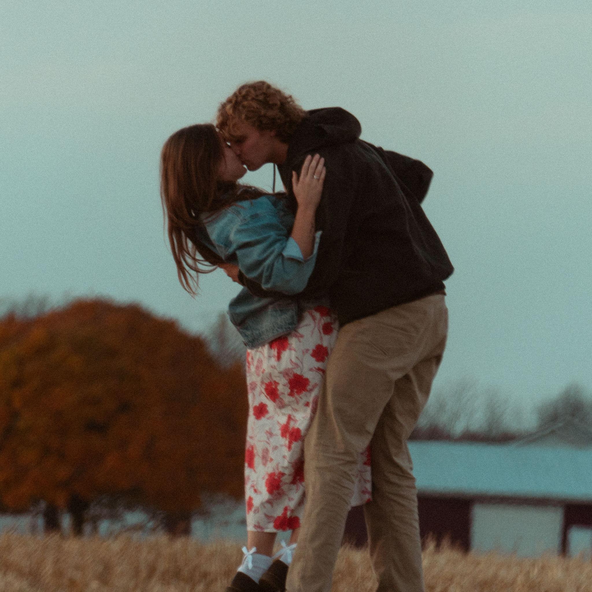 10/10 distraction as Nate goes for the ring in Emma's opinion...