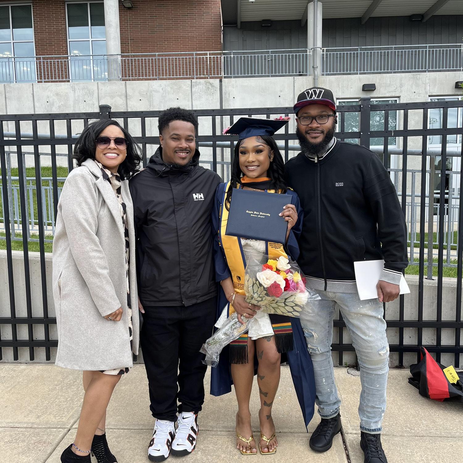 Kyraβs Graduation! YAY! πβ¨
So proud, so excited, and so many amazing things ahead π«
Celebrating this big milestone with love and joy π€
