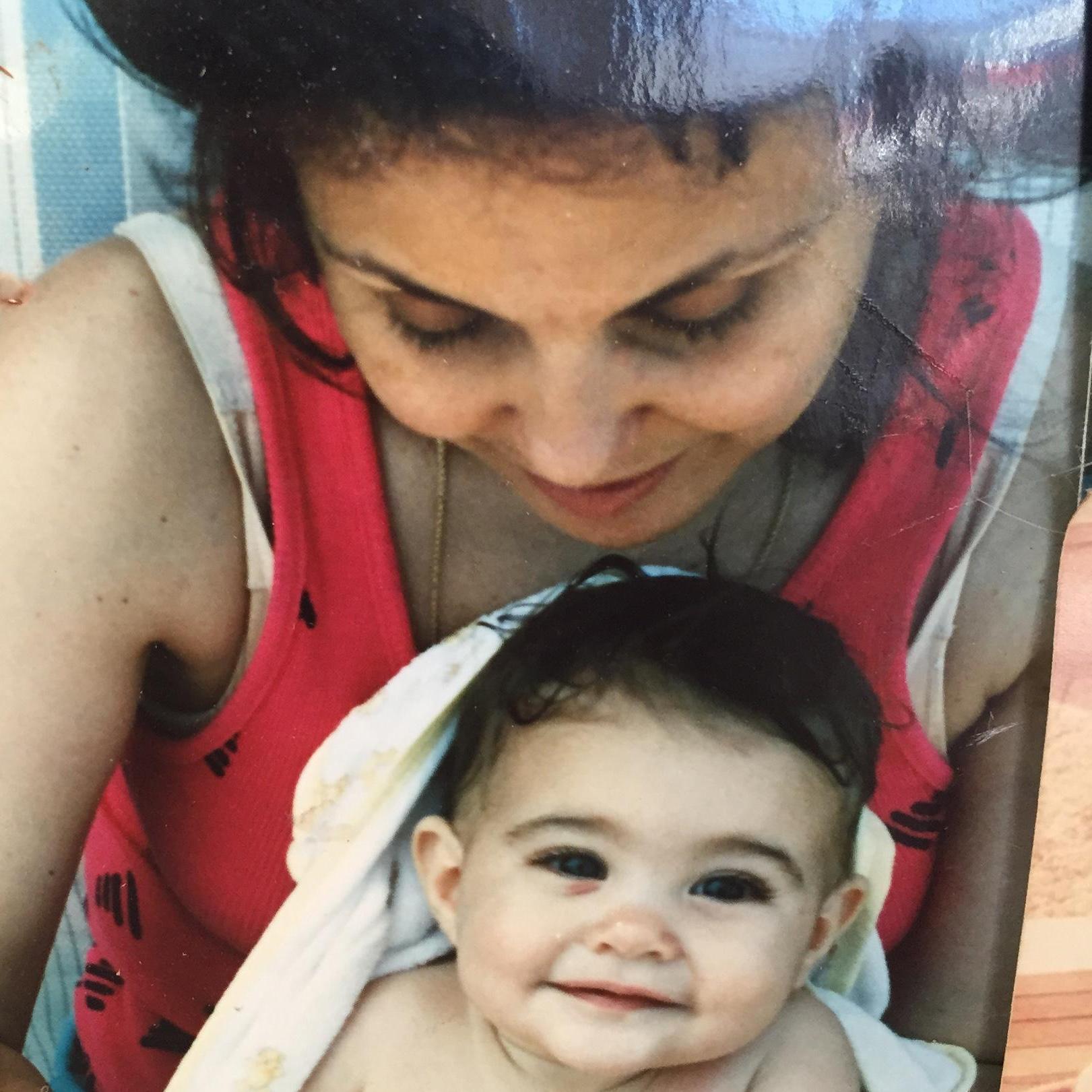 tiny tina when she was a tiny baby with her mama. <3