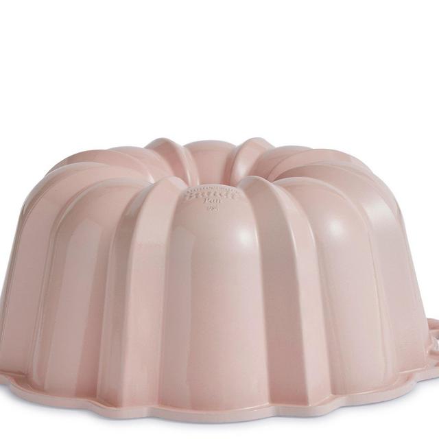 Nordic Ware Exclusive Bundt and Bundt Bag- Blush Pink