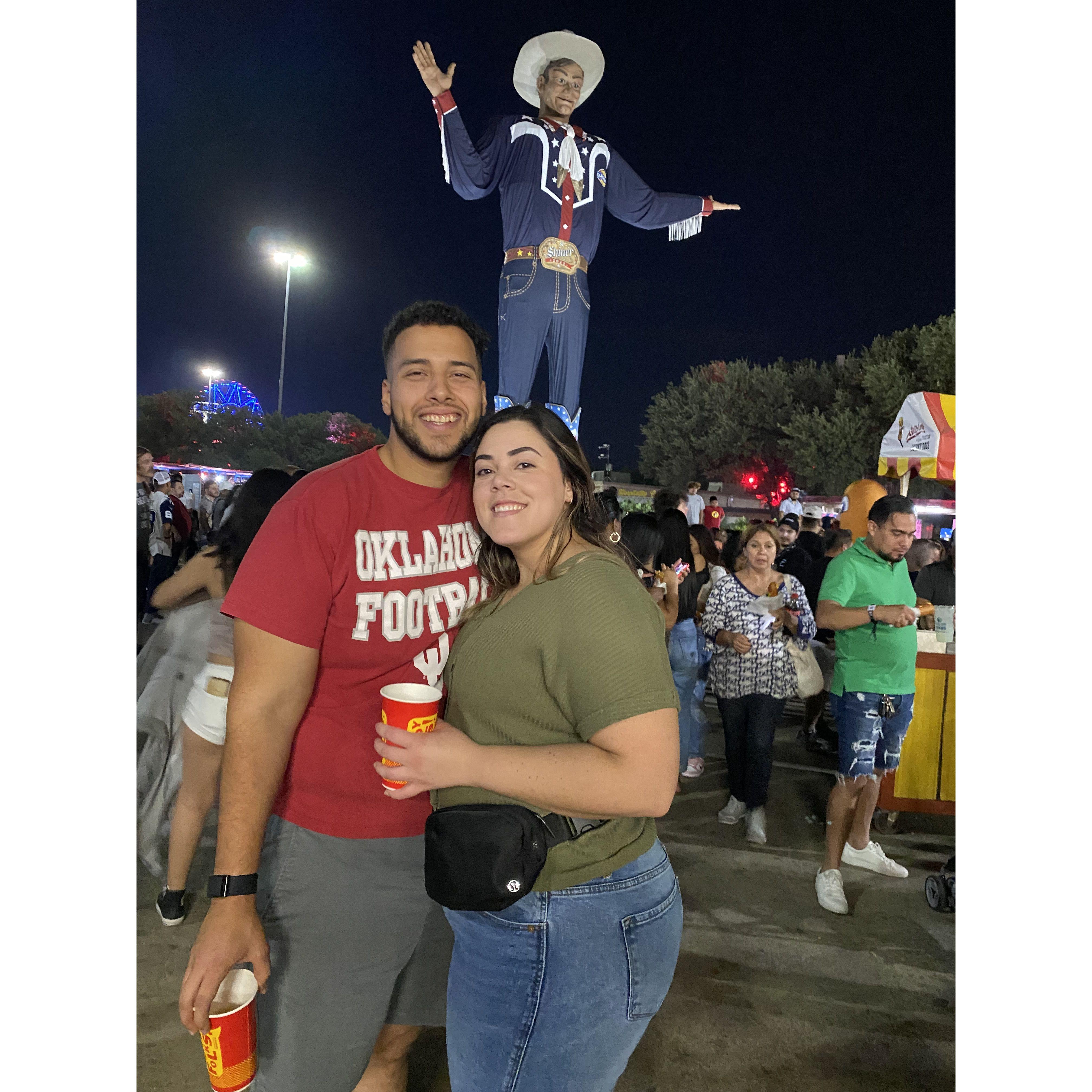 Three years in. Texas State Fair, 2022. Jesus loves to support schools he didn't attend, like OU