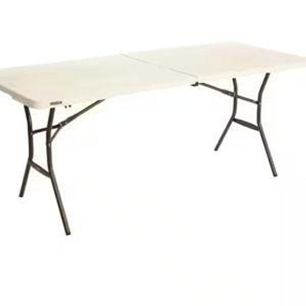 Folding table