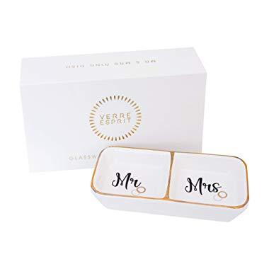 VERRE ESPRIT Mr and Mrs Ring Holder Dish in Beautiful Gift Box - Ceramic Ring Dish - Ideal Engagement Gifts for Couples, Honeymoon Gifts, and Wedding Gifts for The Couple Unique