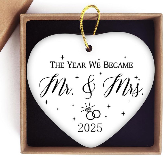 Jutasty Mr and Mrs Gifts, Married Ornament Keepsake 2025, Wedding Gifts for Couples 2025, Future Mr and Mrs Gifts, Wedding Gifts for Couple Bride, Bridal Shower First Christmas Married Ornament 2025