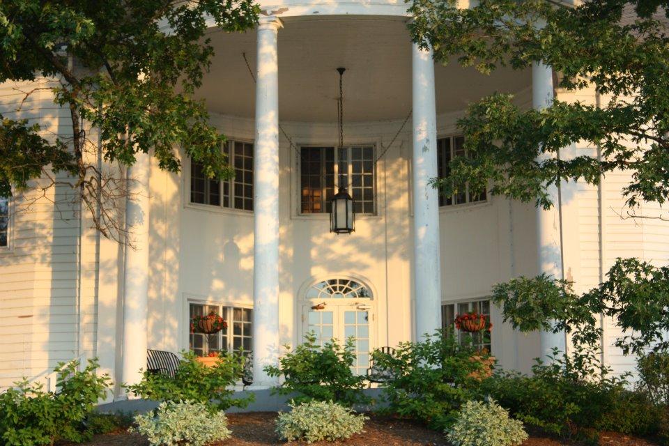 The Wedding Website of Nicole Glenn and Austin St. Denis