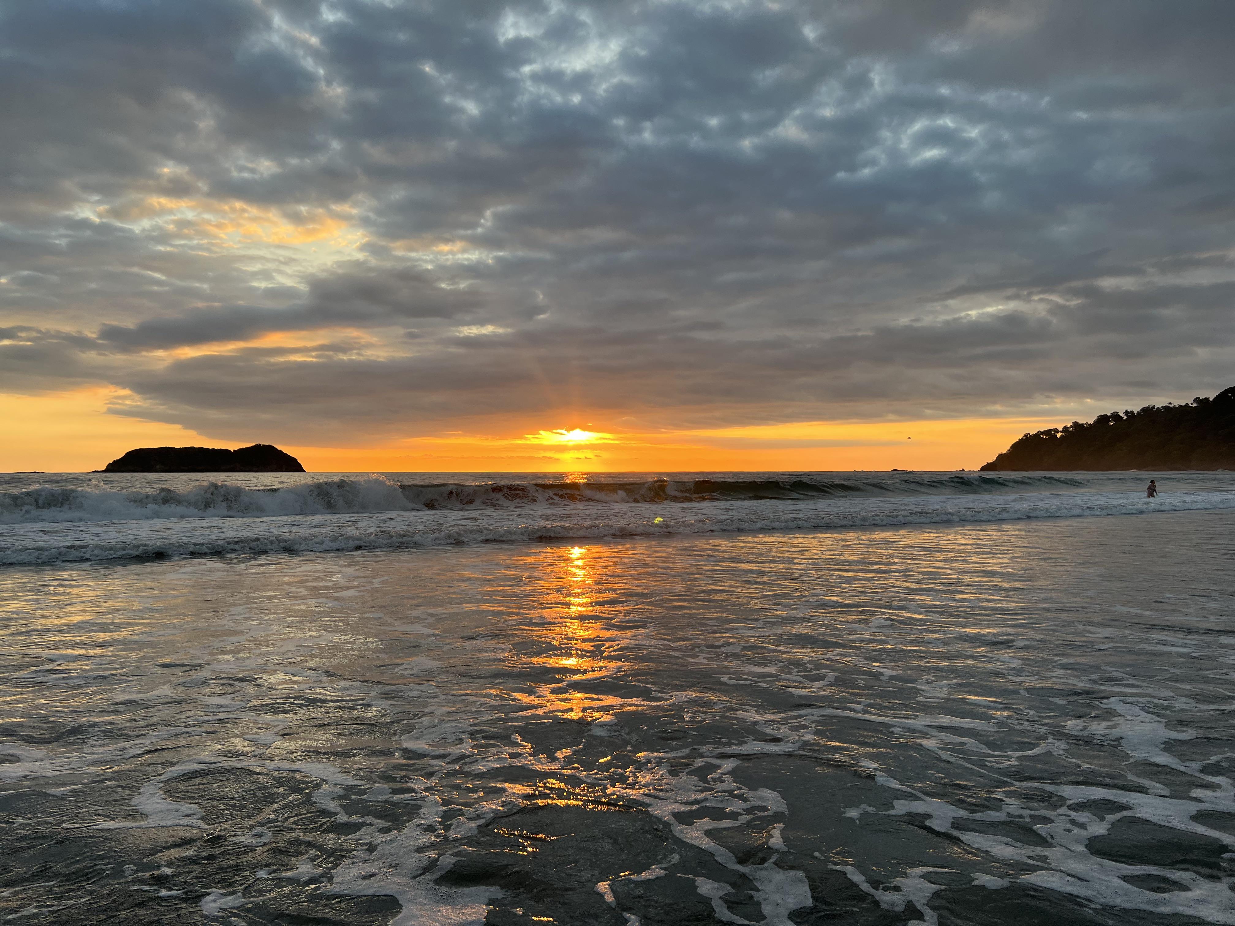 The Wedding Website of Edditha Hiengphothichack and Oscar Worthington