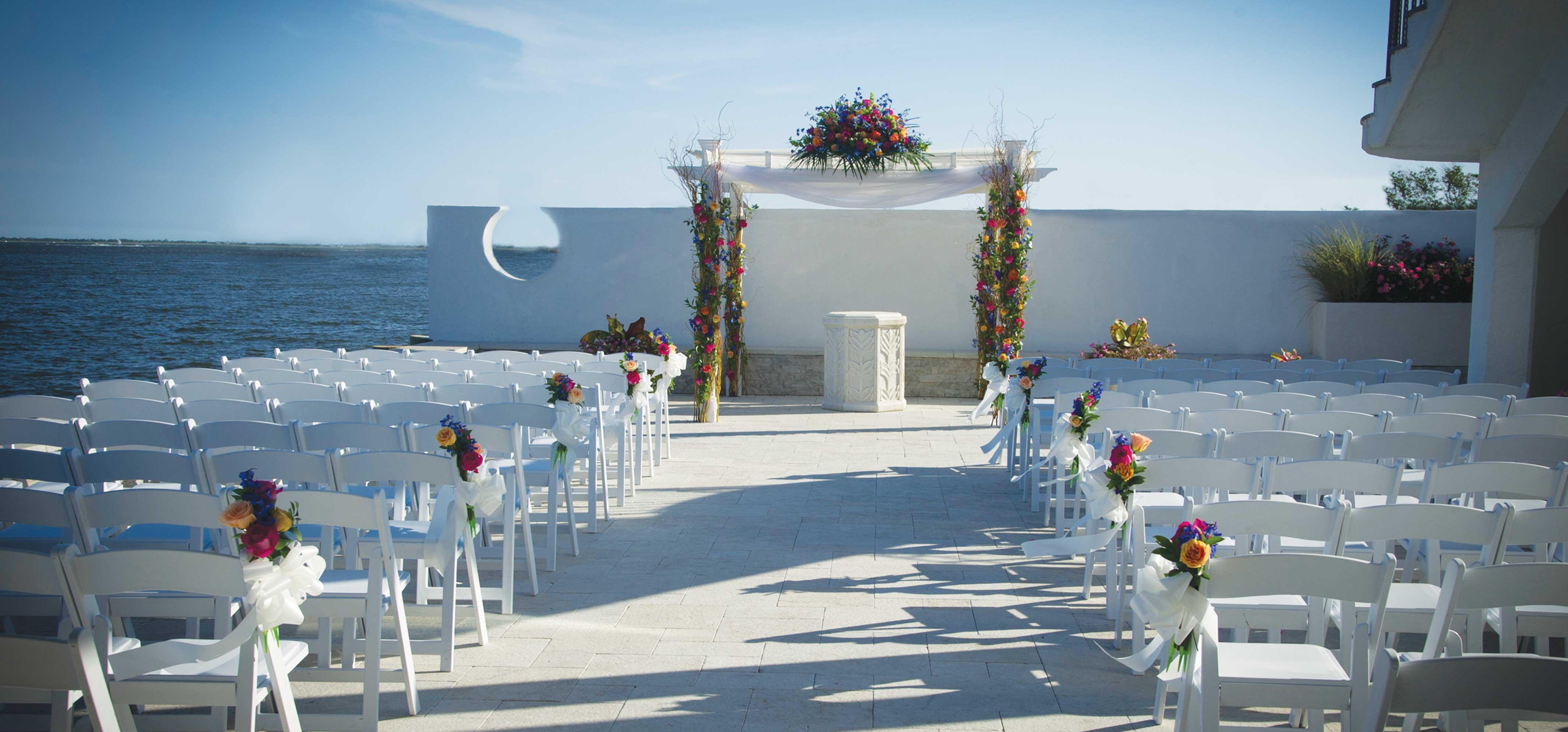 The Wedding Website of Erika Traina and Devin Tracy